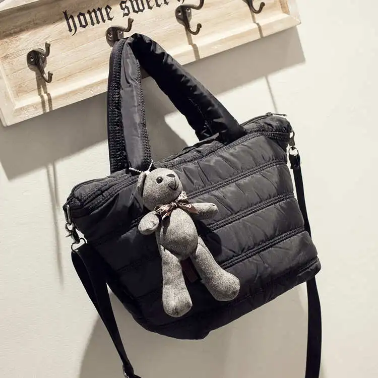 Casual Space Cotton Women Shoulder Bags Designer Handbags Luxury Down Crossbody Bag Large Capacity Tote Big Purses 2021 Winter
Casual Space Cotton Women Shoulder Bags Designer Handbags Luxury Down Crossbody Bag Large Capacity Tote Big Purses 2021 Winter