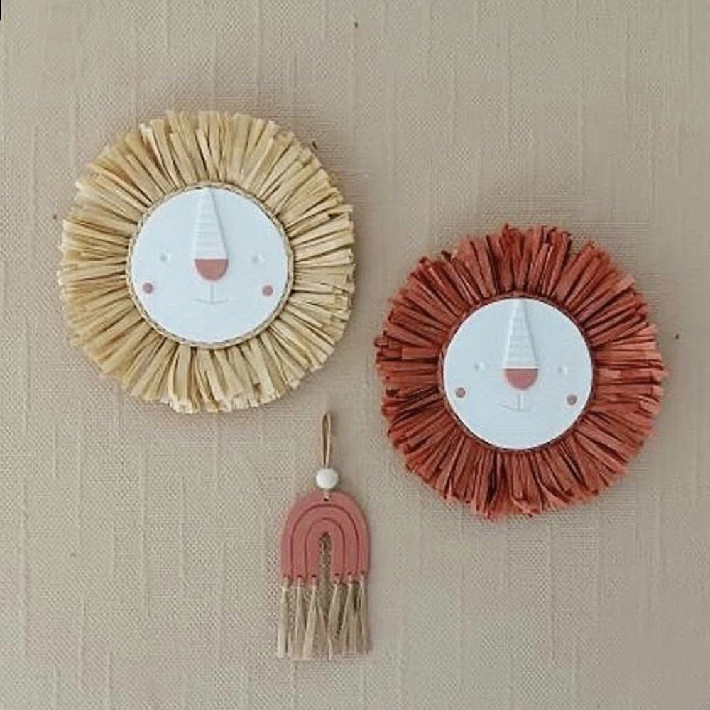 INS Nordic Hand woven Cartoon Lion Hanging Decorations Cotton Thread Weaving Animal Head Ornament Children room Wall Hanging
INS Nordic Hand woven Cartoon Lion Hanging Decorations Cotton Thread Weaving Animal Head Ornament Children room Wall Hanging