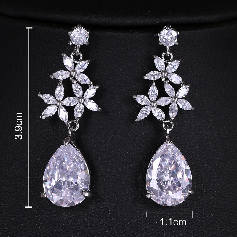New White Color Fashion Water Drop Crystal Zirconia Earrings For Women Shinny Flower Bridal Wedding Jewelry
New White Color Fashion Water Drop Crystal Zirconia Earrings For Women Shinny Flower Bridal Wedding Jewelry