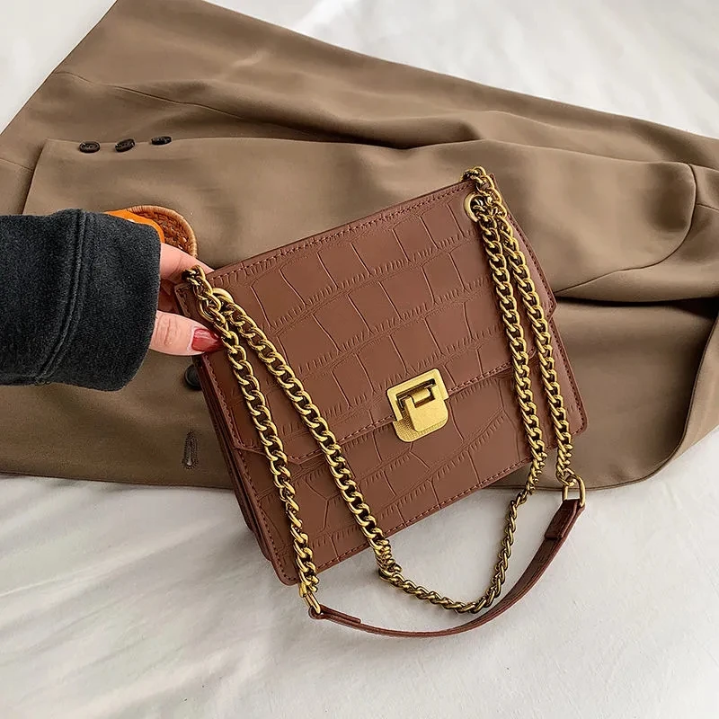 NEW Female Bag Trendy Messenger Bag Retro Crocodile Pattern Small Square Bag Chain Bag 2021 New Simple Crossbody Shoulder Bag
NEW Female Bag Trendy Messenger Bag Retro Crocodile Pattern Small Square Bag Chain Bag 2021 New Simple Crossbody Shoulder Bag