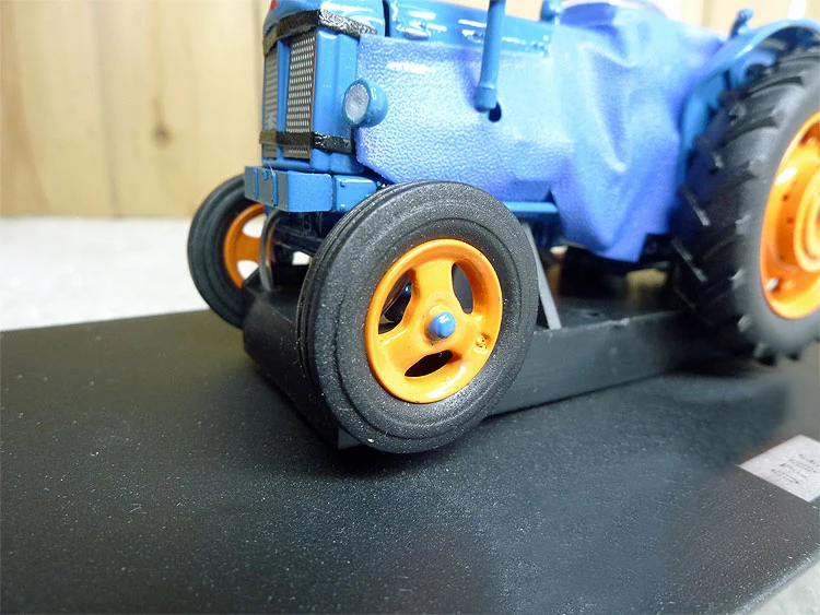 rare fine 1: 32 0706 limited edition Tractor Model Agricultural vehicle Alloy collection model
rare fine 1: 32 0706 limited edition Tractor Model Agricultural vehicle Alloy collection model