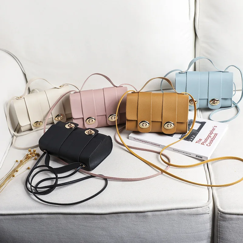 2021 Summer Popular Double Lock Mobile Phone Bags Shoulder Diagonal Portable Candy Color Simple Small Square Ladies Bag Dropship
2021 Summer Popular Double Lock Mobile Phone Bags Shoulder Diagonal Portable Candy Color Simple Small Square Ladies Bag Dropship