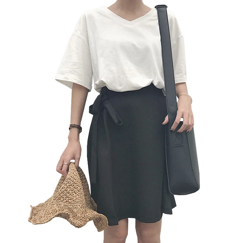 New Style Women's Black White Tshirts Lady V-neck Solid Cotton Tees Short Sleeve T shirts Female Summer Tops for Woman
New Style Women's Black White Tshirts Lady V-neck Solid Cotton Tees Short Sleeve T shirts Female Summer Tops for Woman