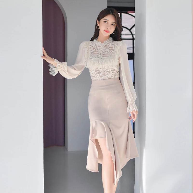 Fashion 2 Pieces Set Women Ruffle Lace Blouses And High Waist Split Irregular Mermaid Skirts Korean Chic Office Lady Suit
Fashion 2 Pieces Set Women Ruffle Lace Blouses And High Waist Split Irregular Mermaid Skirts Korean Chic Office Lady Suit