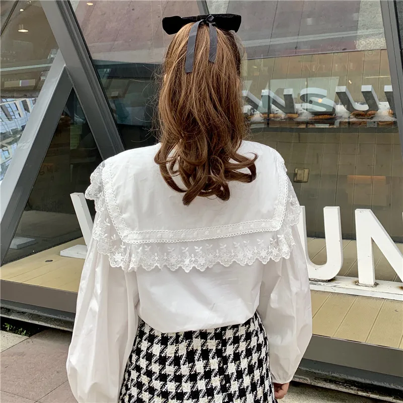 Autumn New Peter Pan Collar White Long Sleeve Shirts Women's Clothing Korean Patchwork Laces Kawaii Blouses Fashion Sweet Style
Autumn New Peter Pan Collar White Long Sleeve Shirts Women's Clothing Korean Patchwork Laces Kawaii Blouses Fashion Sweet Style