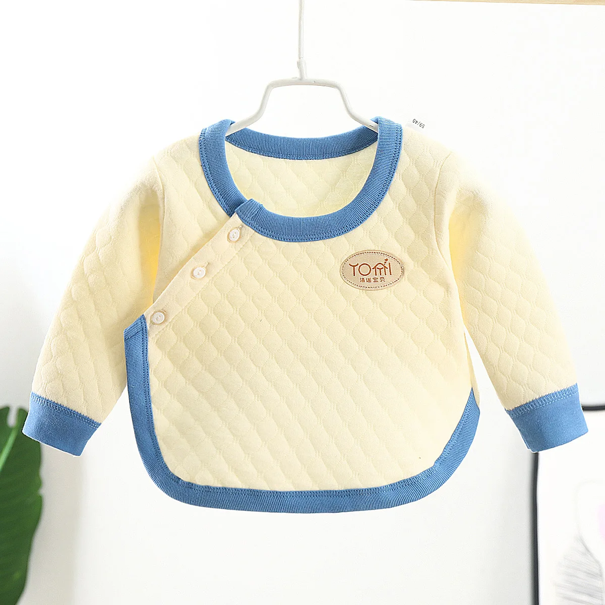 Spring And Winter New Style New Baby Clothes Bottom Shirt Half Back Underwear Cotton Monk Baby Autumn Coat
Spring And Winter New Style New Baby Clothes Bottom Shirt Half Back Underwear Cotton Monk Baby Autumn Coat
