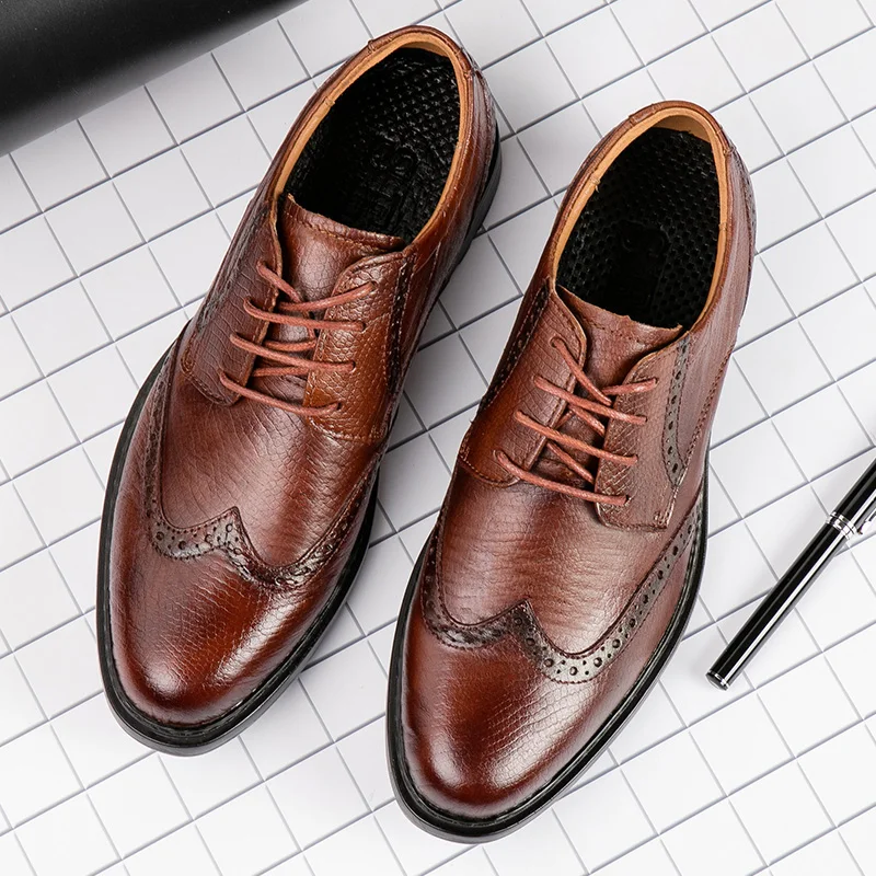 Original Party Footwear For Men Lacing Brogue Men Business Shoes Good Quality Carved Formal Office Shoes Men Wedding Dress Shoes
Original Party Footwear For Men Lacing Brogue Men Business Shoes Good Quality Carved Formal Office Shoes Men Wedding Dress Shoes