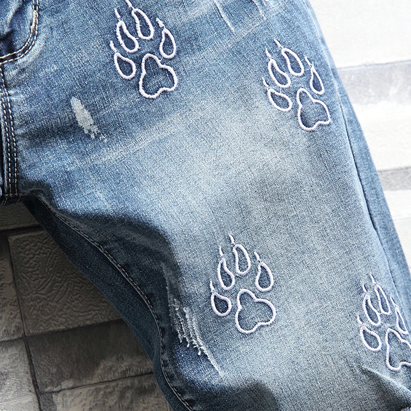 Personality Trend High-quality embroidery men's casual denim shorts 2021 summer new Tiger Head Embroidered Shorts
Personality Trend High-quality embroidery men's casual denim shorts 2021 summer new Tiger Head Embroidered Shorts