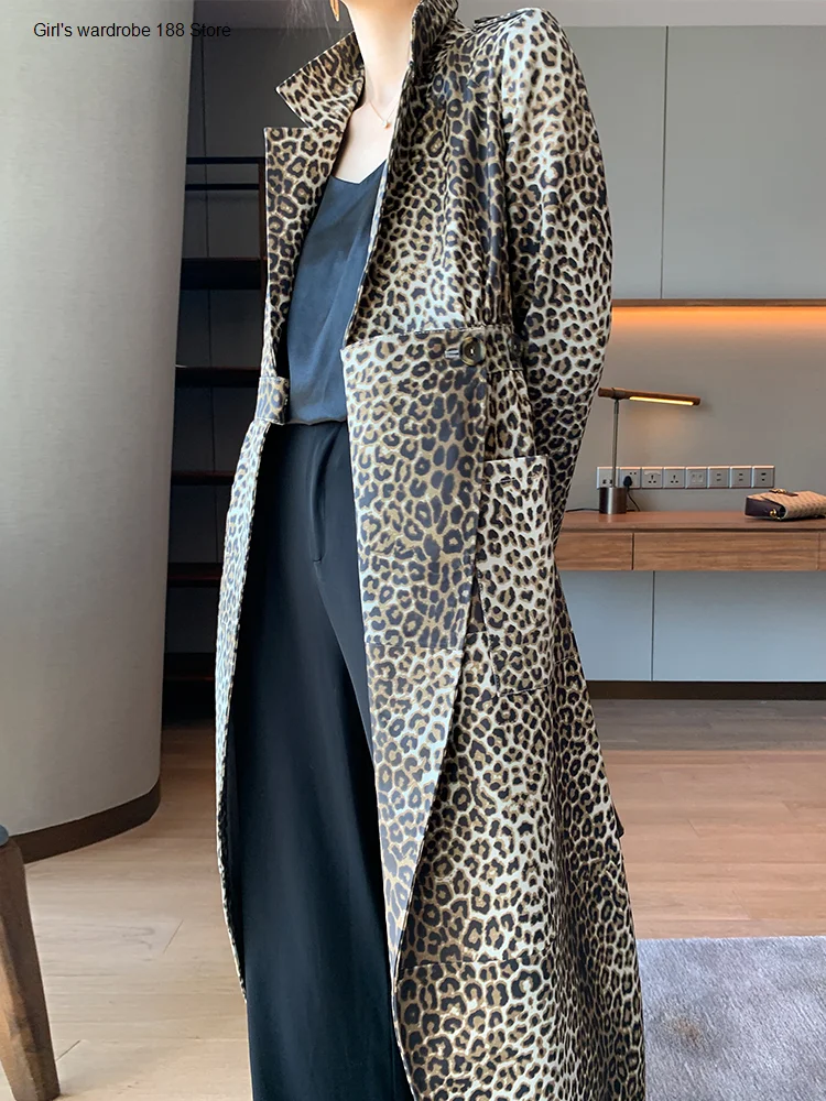 FUR temperament first-layer printed cowhide long FUR coat genuine leather coat windbreaker coat
FUR temperament first-layer printed cowhide long FUR coat genuine leather coat windbreaker coat