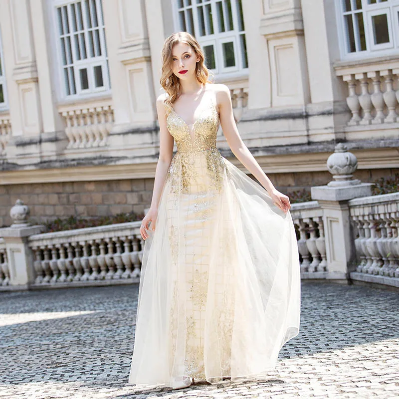 Женское вечернее платье на бретельках, длинное блестящее золотистое платье из тюля с открытой спиной и камнями, 2020
Женское вечернее платье на бретельках, длинное блестящее золотистое платье из тюля с открытой спиной и камнями, 2020