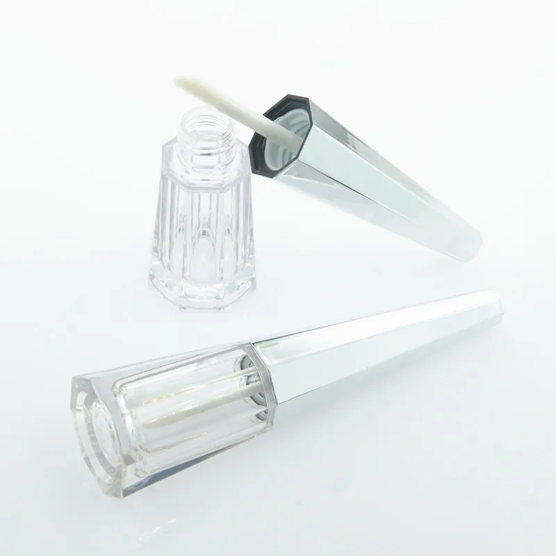 New 4ml lip gloss tubes,Empty lip balm bottle,Silver Cap,Cone Shape,Lipstick Cosmetic packing container
New 4ml lip gloss tubes,Empty lip balm bottle,Silver Cap,Cone Shape,Lipstick Cosmetic packing container