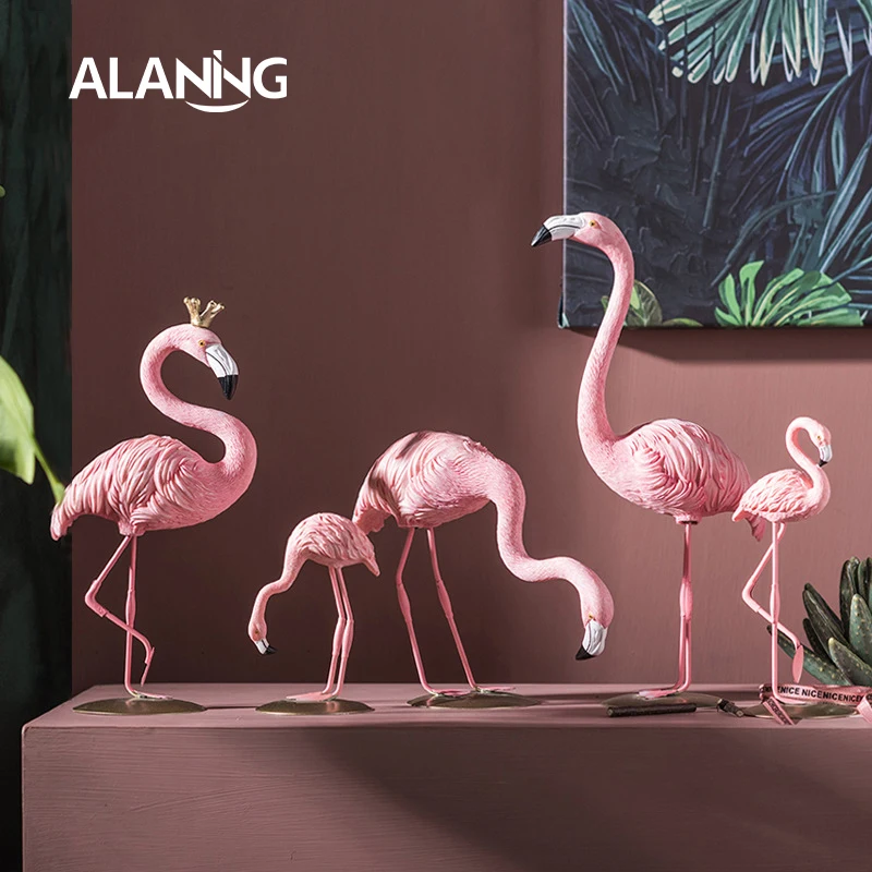 Nordic Pink Flamingo Decoration Crafts Desktop Home Decor Resin Ornaments with Gold Base Photography Props Gifts for Girls 
Nordic Pink Flamingo Decoration Crafts Desktop Home Decor Resin Ornaments with Gold Base Photography Props Gifts for Girls