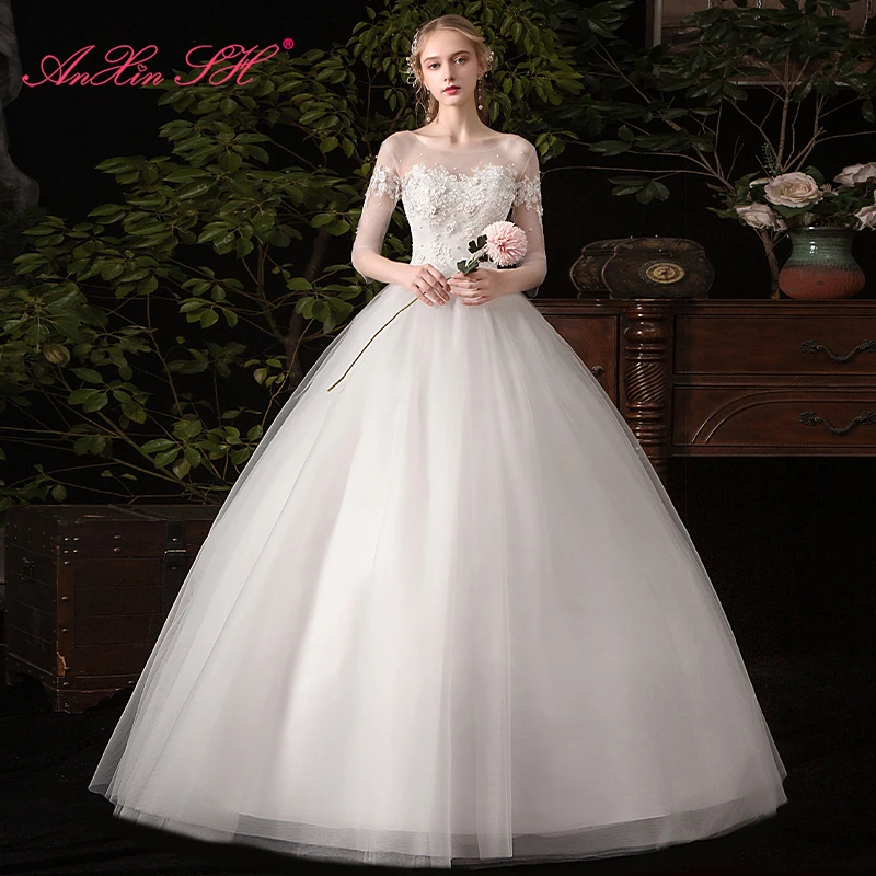 

AnXin SH princess flower white lace wedding dress vintage o neck beading pearls illusion short sleeve bride wedding dress