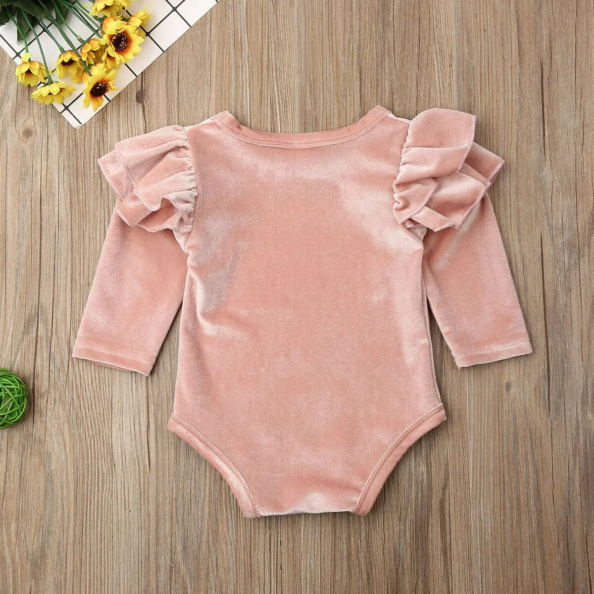 2020 Baby Spring Autumn Clothing Newborn Baby Girl Fly-Sleeve Bodysuits Solid Velvet Jumpsuit One-Pieces Solid Playsuits Clothes
2020 Baby Spring Autumn Clothing Newborn Baby Girl Fly-Sleeve Bodysuits Solid Velvet Jumpsuit One-Pieces Solid Playsuits Clothes