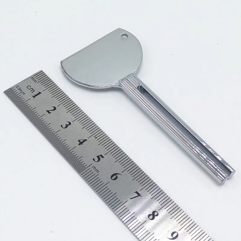 New furniture stainless steel squeezer toothpaste squeezer hairdressing supplies metal squeezer metal cream squeezer
New furniture stainless steel squeezer toothpaste squeezer hairdressing supplies metal squeezer metal cream squeezer