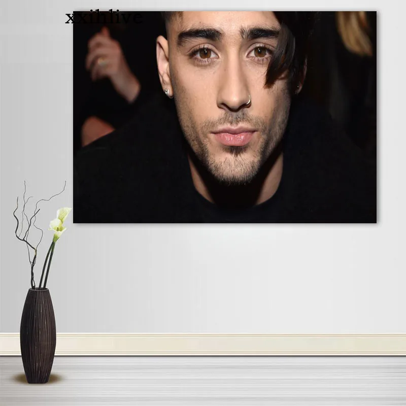 Singer Zayn Malik Posters Wall Art Decor Picture Modern Home Room Decoration Quality Canvas Painting More Size Customizable
Singer Zayn Malik Posters Wall Art Decor Picture Modern Home Room Decoration Quality Canvas Painting More Size Customizable