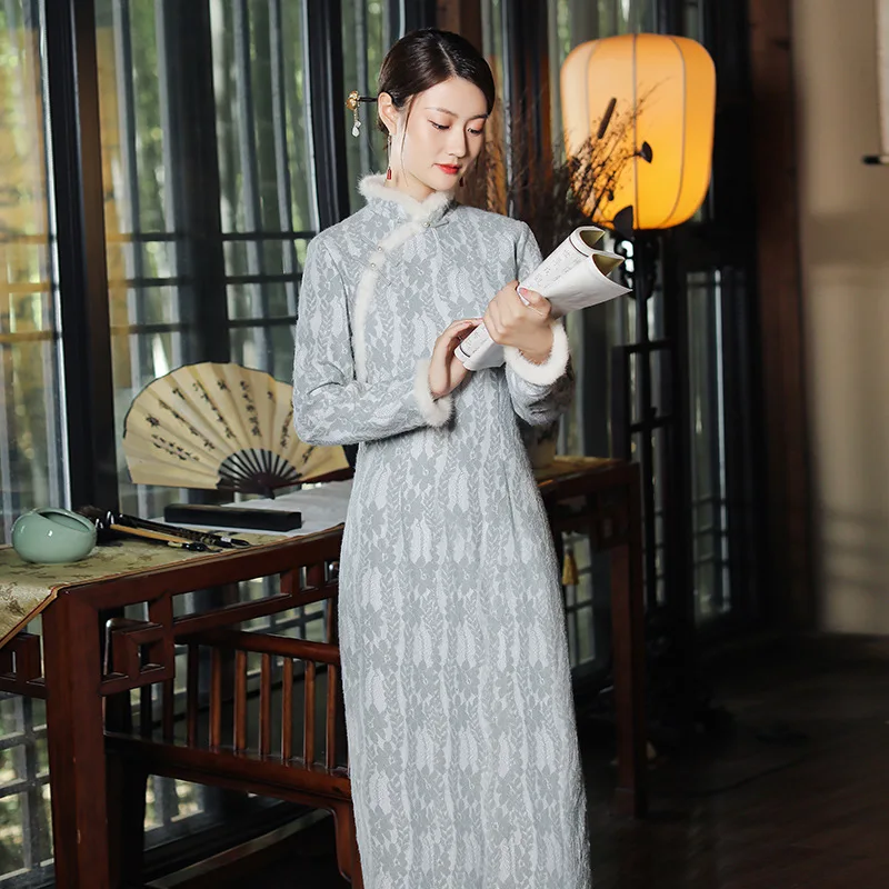 Кружевное винтажное женское платье Qipao, пикантное элегантное китайское традиционное платье с воротником-стойкой и мехом, зимнее теплое пла...
Кружевное винтажное женское платье Qipao, пикантное элегантное китайское традиционное платье с воротником-стойкой и мехом, зимнее теплое пла...