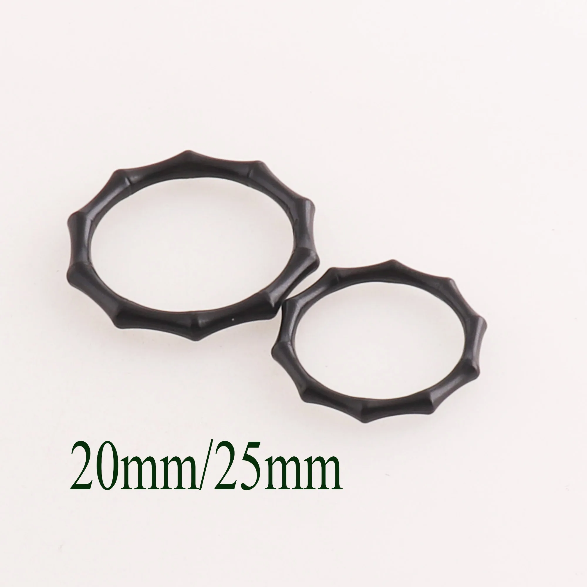 6 Pcs 20mm/25mm black O rings Bamboo ring,Choker Leather Belt buckle,O Ring Choker Webbing Strap clasps Hardware rings
6 Pcs 20mm/25mm black O rings Bamboo ring,Choker Leather Belt buckle,O Ring Choker Webbing Strap clasps Hardware rings