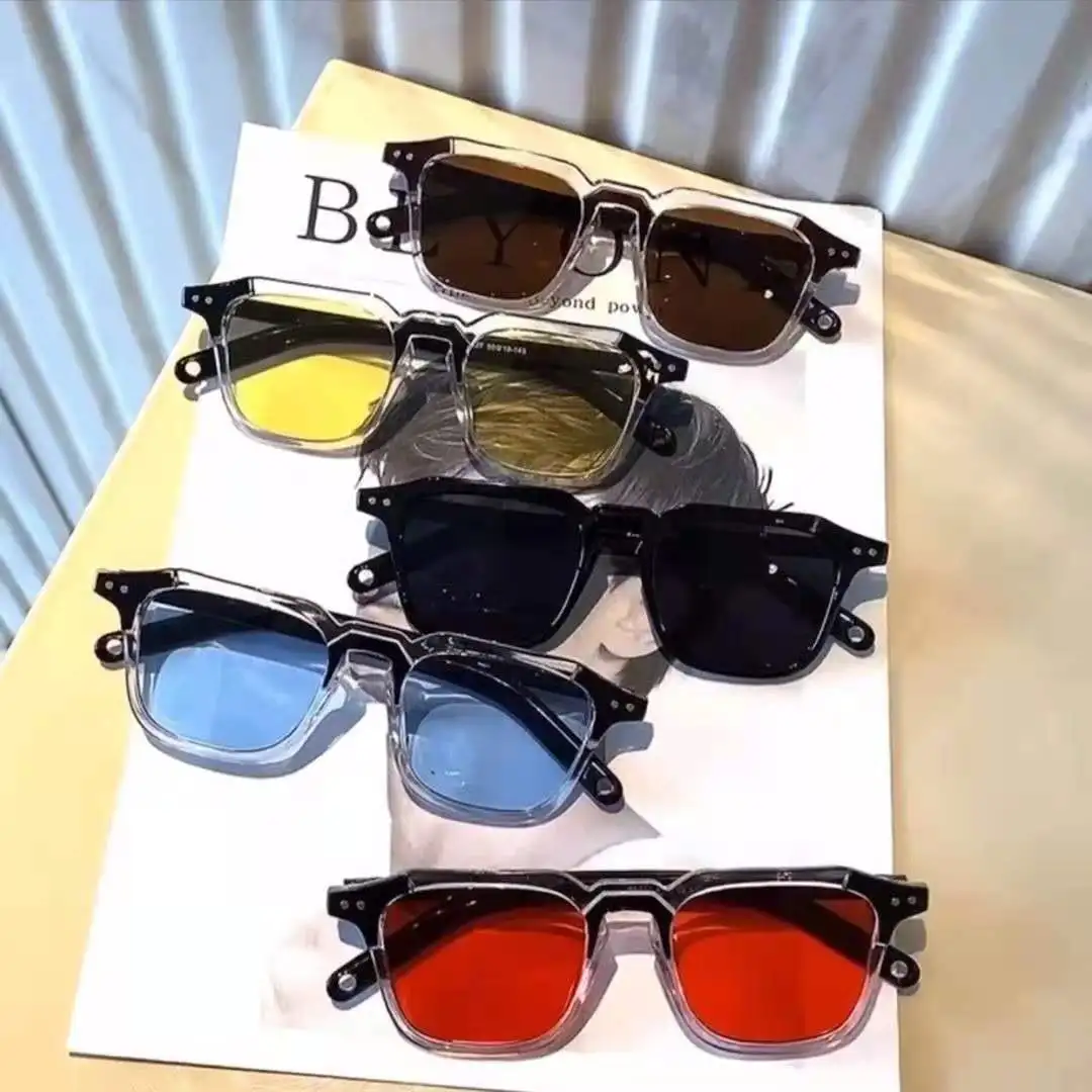Retro trend box sunglasses women high-quality design sunglasses for men hip-hop decorative glasses
Retro trend box sunglasses women high-quality design sunglasses for men hip-hop decorative glasses