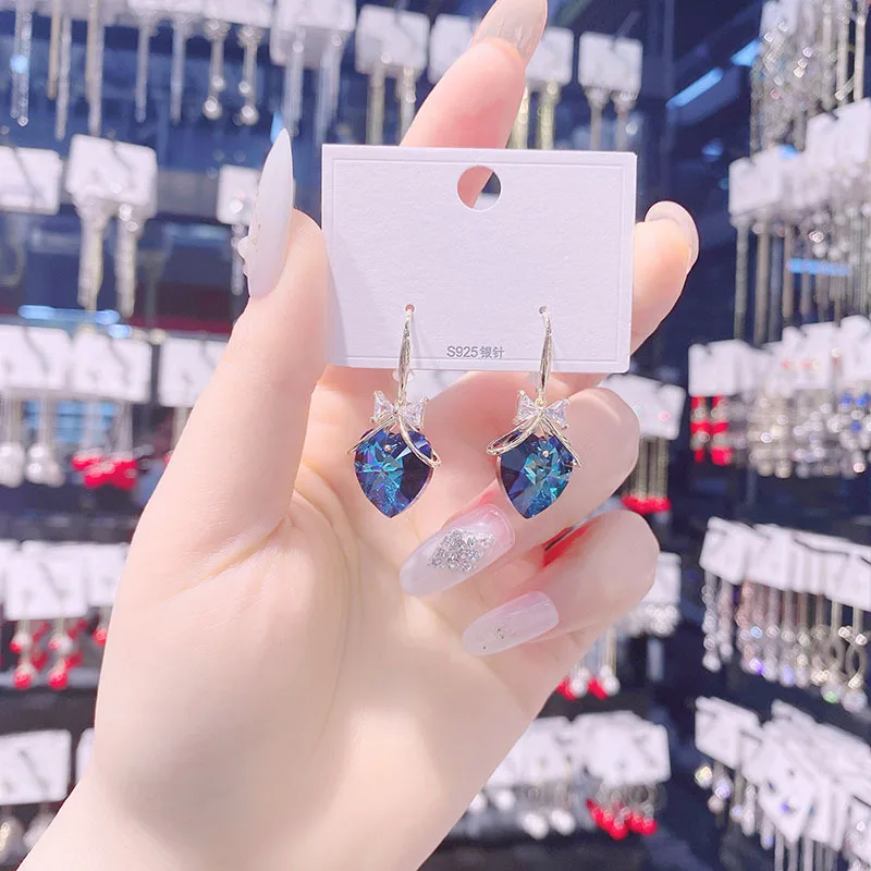 New 925 Sterling Silver Blue Crystal Love Heart Pendant Earrings Women Girl Stylish Jewelry Personality Gift
New 925 Sterling Silver Blue Crystal Love Heart Pendant Earrings Women Girl Stylish Jewelry Personality Gift