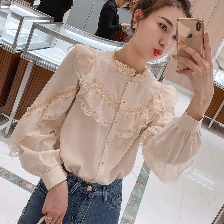 Женская блузка с кружевом, однотонная свободная винтажная блузка с рукавами-фонариками в Корейском стиле для офиса, весна-осень 2021, D20
Женская блузка с кружевом, однотонная свободная винтажная блузка с рукавами-фонариками в Корейском стиле для офиса, весна-осень 2021, D20
