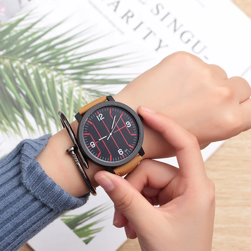 2020 New Style Fashion Wrist Watches Big Dial Leather Band Fashion Casual Couple's Watch Men Women Clock Lover Gift reloj mujer
2020 New Style Fashion Wrist Watches Big Dial Leather Band Fashion Casual Couple's Watch Men Women Clock Lover Gift reloj mujer
