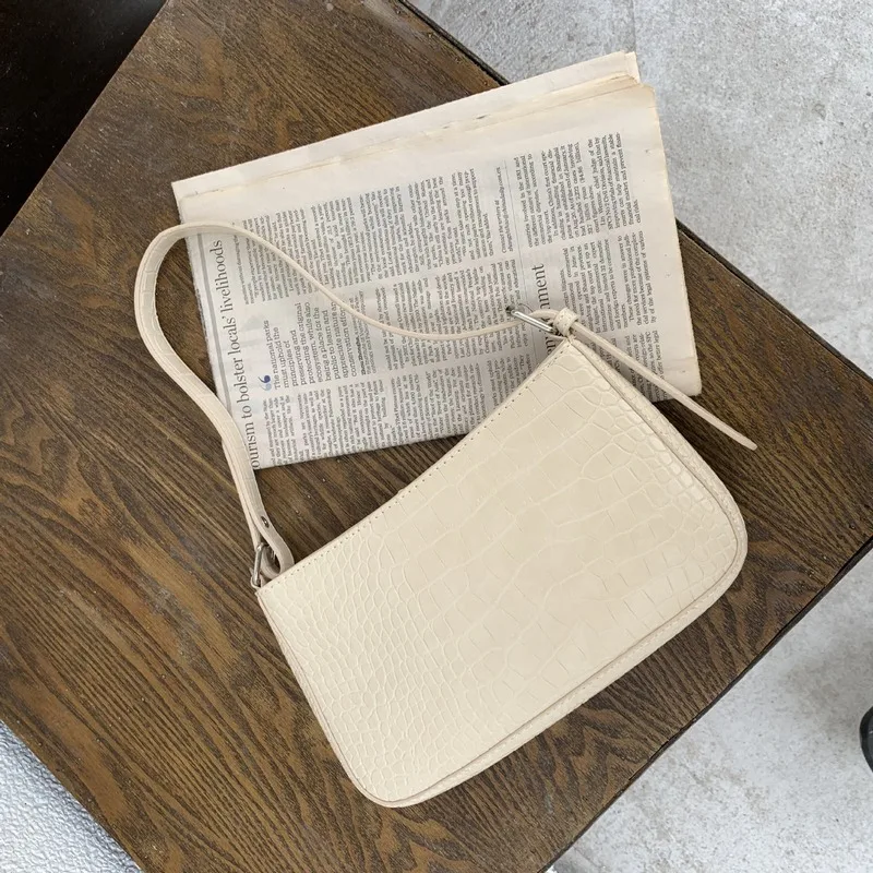 New Fashion Leather Casual Solid Color Casual All-match Messenger Bag Retro Crocodile Leather Pattern Ladies Shoulder Bag
New Fashion Leather Casual Solid Color Casual All-match Messenger Bag Retro Crocodile Leather Pattern Ladies Shoulder Bag