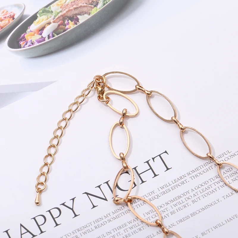 New Fashion Thick Chain Necklace Simple Wild Elegant Festive Golden Necklace Exquisite Necklace Party Gift
New Fashion Thick Chain Necklace Simple Wild Elegant Festive Golden Necklace Exquisite Necklace Party Gift