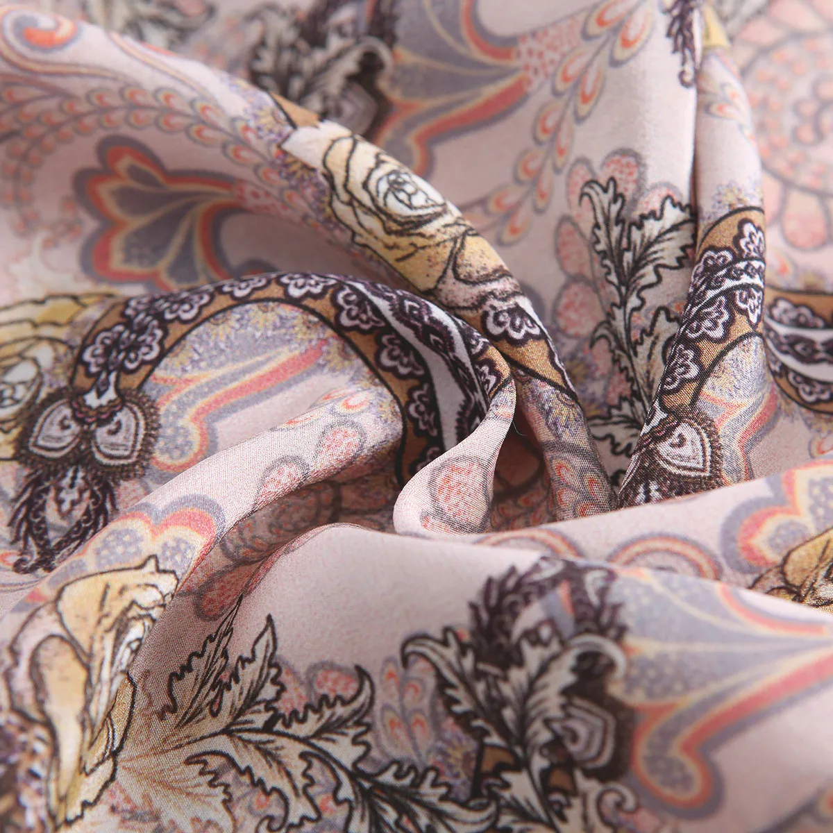 masigoch 2021 summer new high quality 100% mulberry silk stand collar lace collar printed palace style blouse women
masigoch 2021 summer new high quality 100% mulberry silk stand collar lace collar printed palace style blouse women