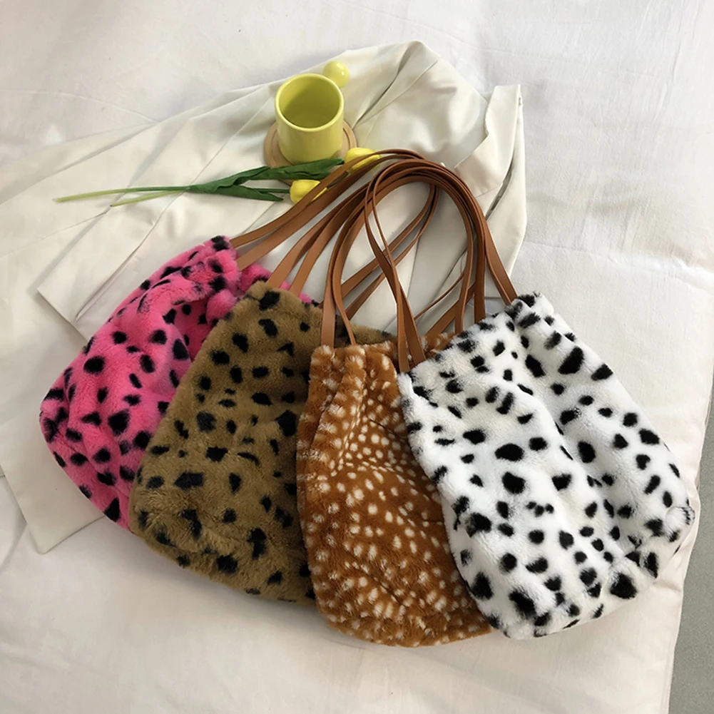 Fashion Women Autumn Winter Soft Plush Shoulder Tote Bag Animal Spot Printing Large Capacity Handbags Bolsas Feminina
Fashion Women Autumn Winter Soft Plush Shoulder Tote Bag Animal Spot Printing Large Capacity Handbags Bolsas Feminina