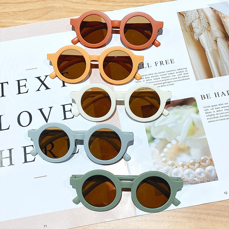 Children's Cute Color Round Frame Sunglasses Lightweight Cute Face Sunglasses Sunglasses designer mask face maks for kids
Children's Cute Color Round Frame Sunglasses Lightweight Cute Face Sunglasses Sunglasses designer mask face maks for kids