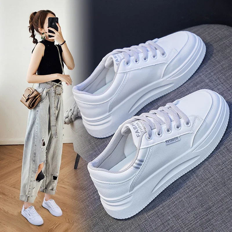 2021 Autumn new white shoes female Korean student running board shoes increased leisure sports shoes
2021 Autumn new white shoes female Korean student running board shoes increased leisure sports shoes