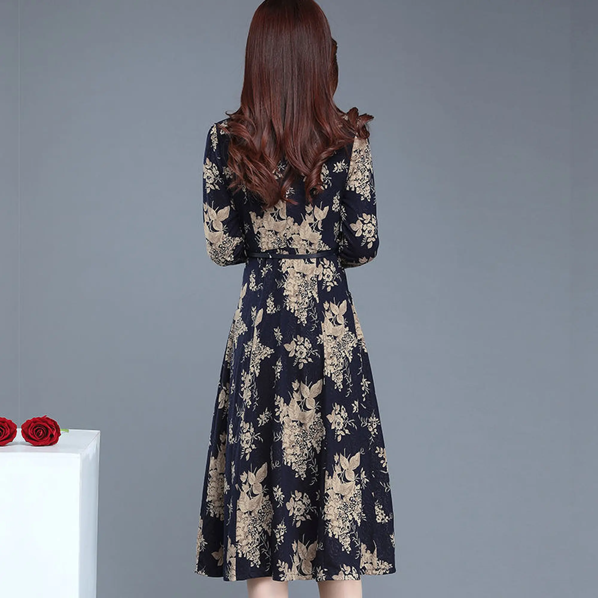 Fashion long-sleeved dress women 2020 autumn and winter temperament plus size mid-length bottoming over-the-knee skirt
Fashion long-sleeved dress women 2020 autumn and winter temperament plus size mid-length bottoming over-the-knee skirt