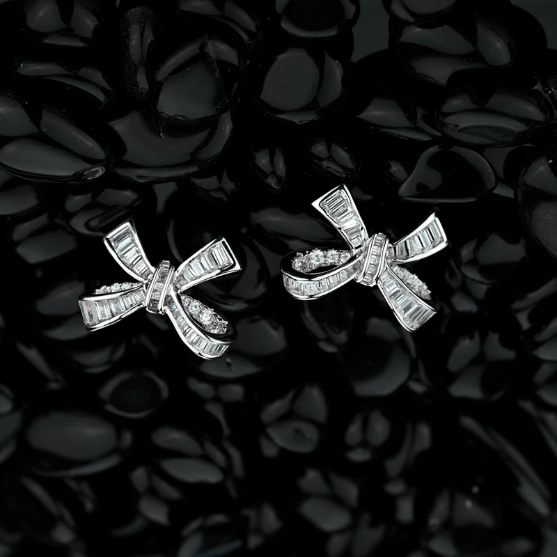 Knobspin 100% 925 Sterling Silver 2021 Fashion Simple Classic Bowknot High Carbon Diamond Ring For Women Fine Jewelry Holiday
Knobspin 100% 925 Sterling Silver 2021 Fashion Simple Classic Bowknot High Carbon Diamond Ring For Women Fine Jewelry Holiday