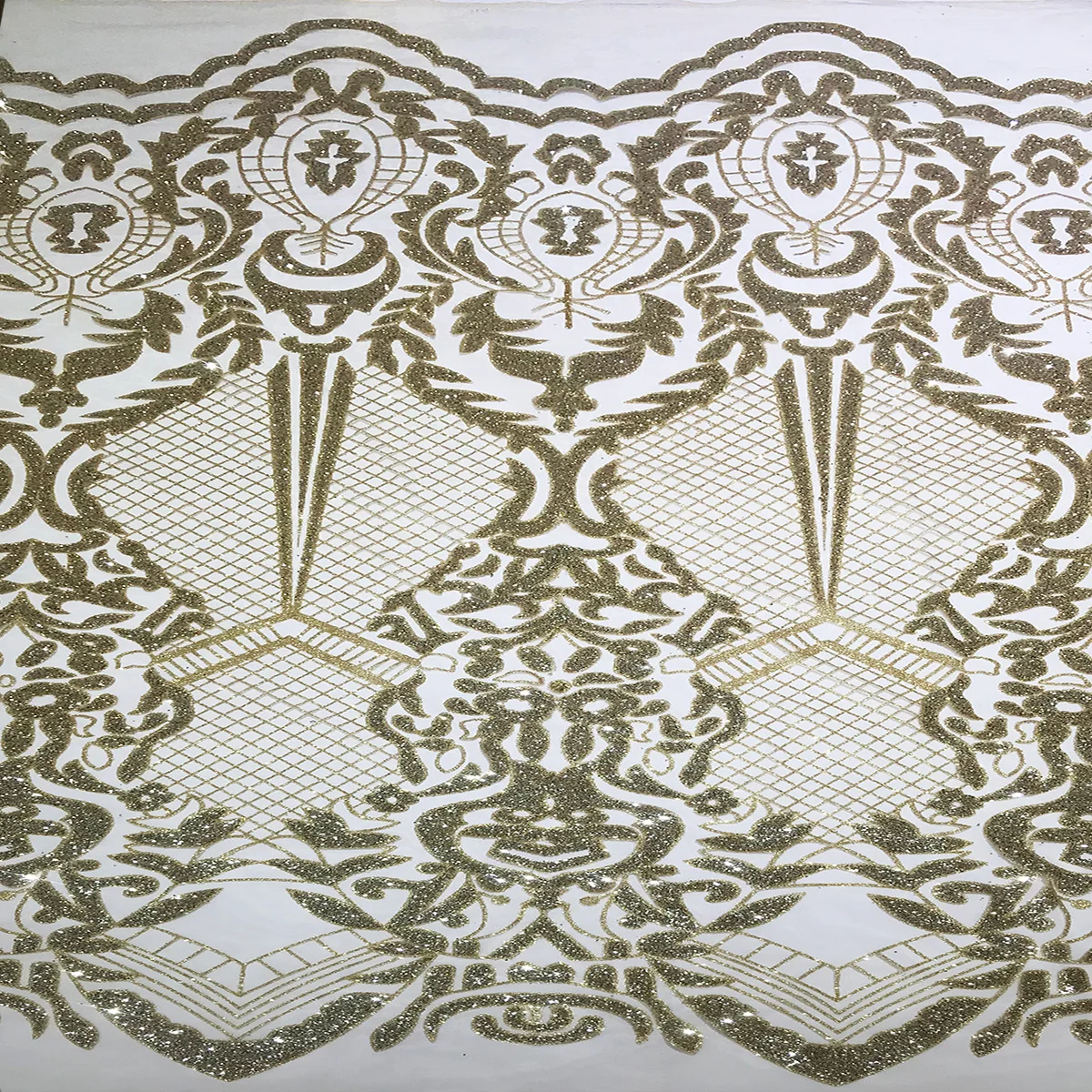 Лидер продаж, классическая африканская кружевная ткань цвета шампанского с приклеенными блестками, элегантный стиль для женского платья, тюлевый Текстиль
Лидер продаж, классическая африканская кружевная ткань цвета шампанского с приклеенными блестками, элегантный стиль для женского платья, тюлевый Текстиль