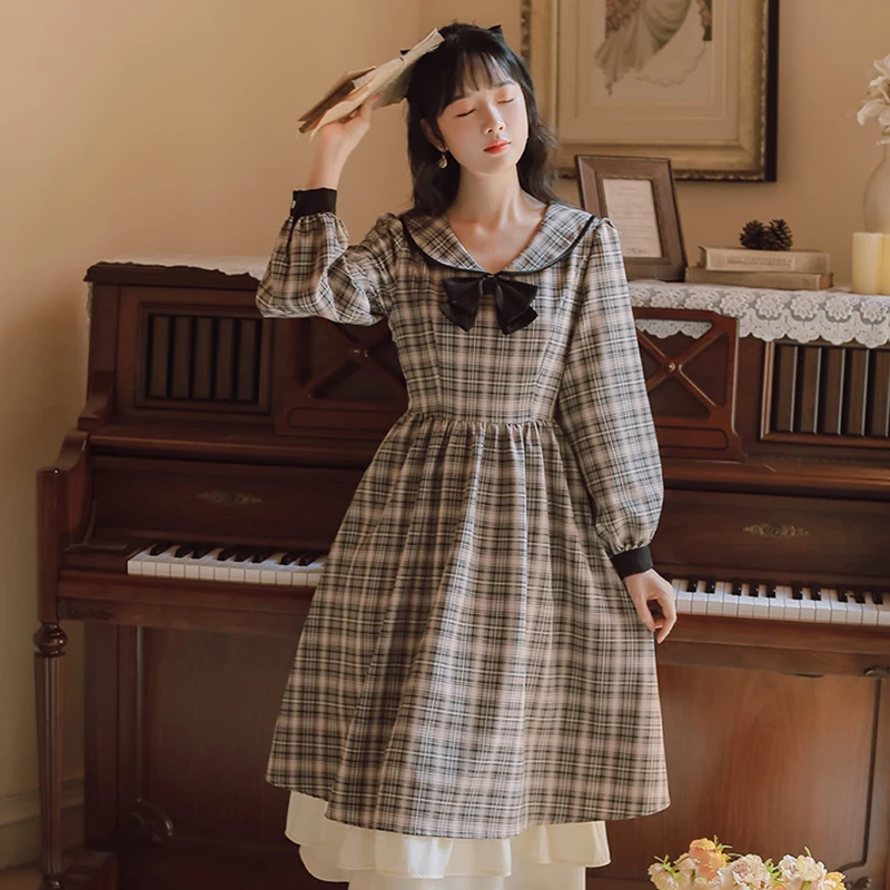 Japanese mori girl long style plaid dress female over the knee plaid doll collar dresses autumn retro kleid
Japanese mori girl long style plaid dress female over the knee plaid doll collar dresses autumn retro kleid