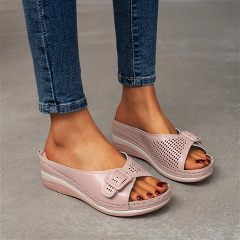 Ladies Summer Fish Mouth Wedge Slippers Solid Color Buckle Women Fashion Slippers Outdoor Comfortable Breathable Female Slippers
Ladies Summer Fish Mouth Wedge Slippers Solid Color Buckle Women Fashion Slippers Outdoor Comfortable Breathable Female Slippers