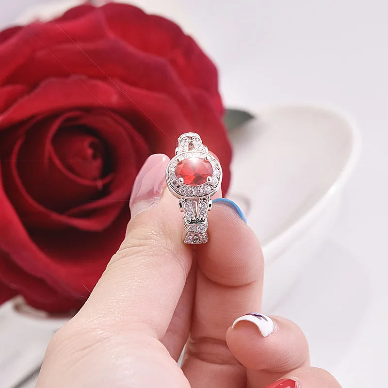 OMHXZJ Wholesale European Fashion Woman Girl Party Birthday Wedding Gift Vintage Oval Red AAA Zircon 18KT White Gold Ring RR893
OMHXZJ Wholesale European Fashion Woman Girl Party Birthday Wedding Gift Vintage Oval Red AAA Zircon 18KT White Gold Ring RR893