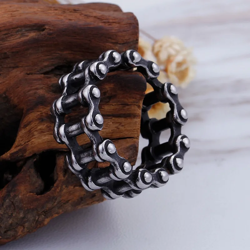 Personality 316L Stainless Steel Black Ring Fashion Steampunk Bike Chain Men Ring Trend Men Motorcycle Party Jewelry 
Personality 316L Stainless Steel Black Ring Fashion Steampunk Bike Chain Men Ring Trend Men Motorcycle Party Jewelry