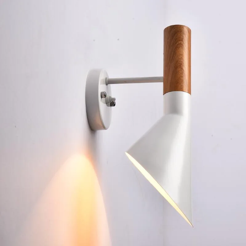 Настенный светильник в американском промышленном стиле, креативная прикроватная лампа для спальни в коридоре, современная простая декорат... 
Настенный светильник в американском промышленном стиле, креативная прикроватная лампа для спальни в коридоре, современная простая декорат...