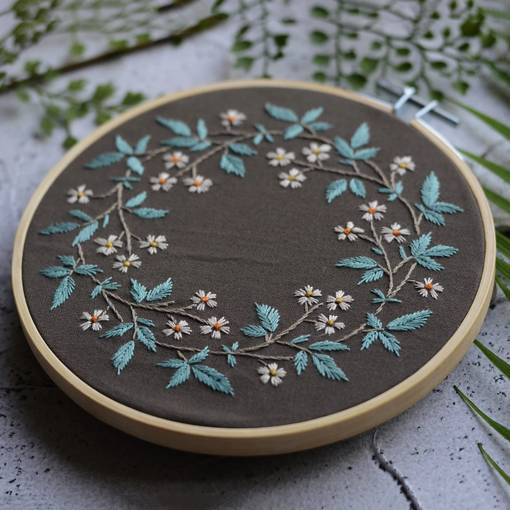 Embroidery Kit Cross Stitch Kit Including Embroidery Cloth with Floral Pattern