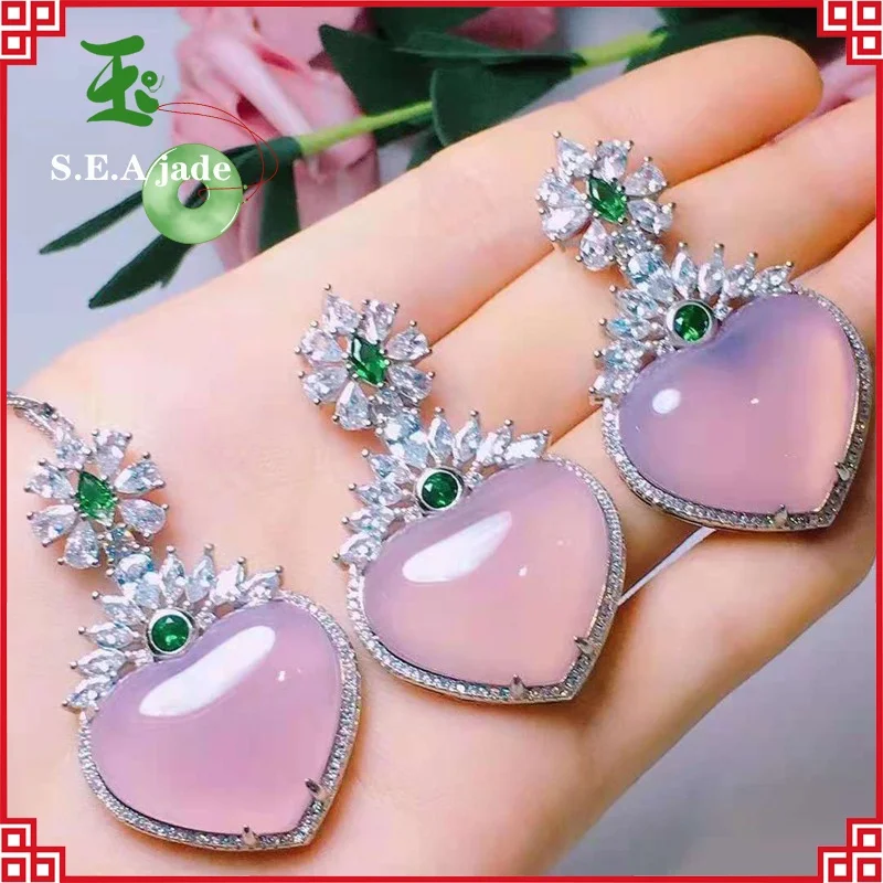 Natural Chalcedony Pendant High Quality Zircon Inlaid High Ice Temperament Necklace Valentine's Day Luxury Jewelry Designers
Natural Chalcedony Pendant High Quality Zircon Inlaid High Ice Temperament Necklace Valentine's Day Luxury Jewelry Designers