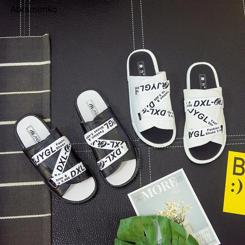 Men Shoes Arrival Summer Men Flip Flops High Quality Beach Sandals Anti-slip Zapatos Hombre Casual Shoes Wholesale Size 37-45
Men Shoes Arrival Summer Men Flip Flops High Quality Beach Sandals Anti-slip Zapatos Hombre Casual Shoes Wholesale Size 37-45