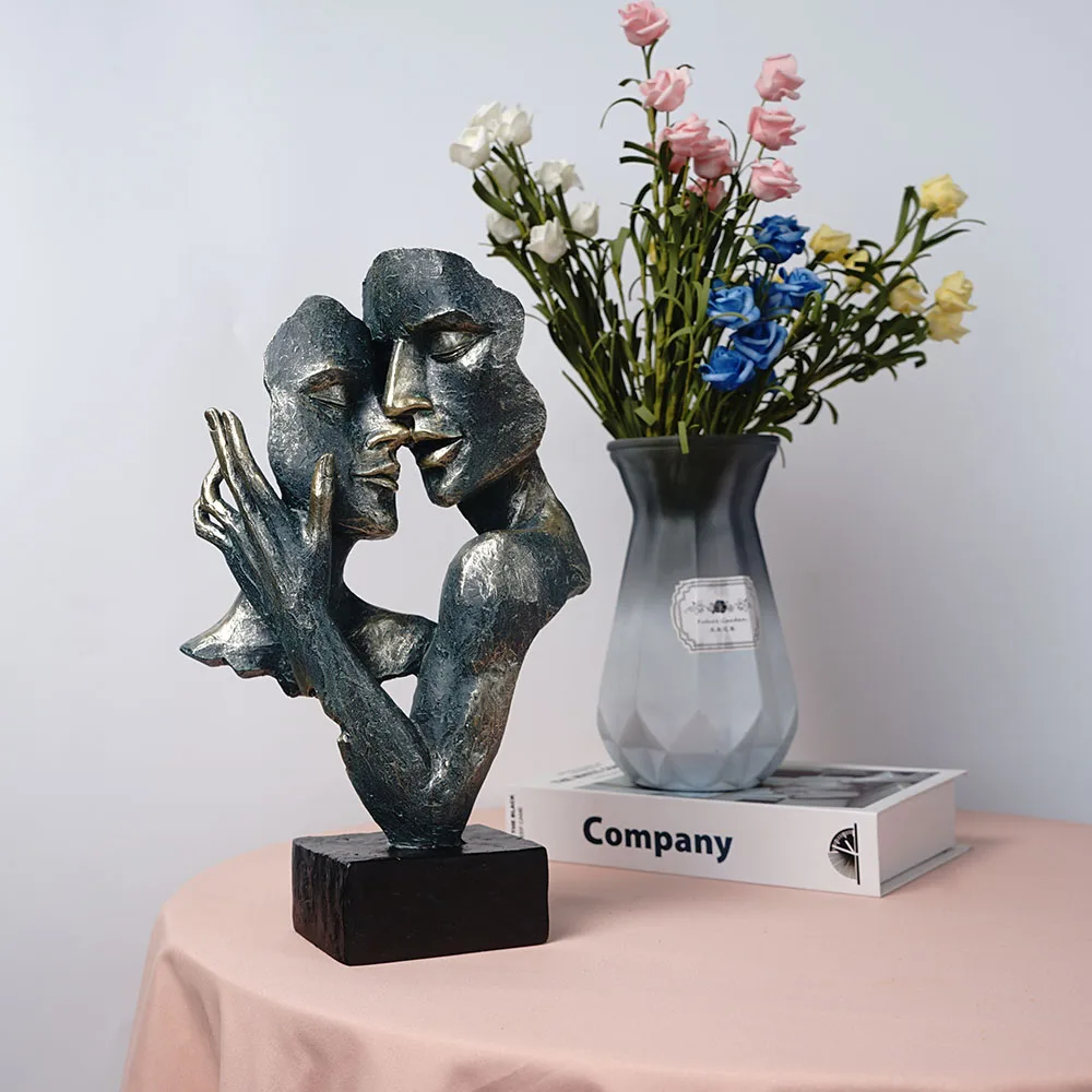 Retro Abstract Figures Vintage Bust Statue Resin Crafts Figurines Home Decoration Living Room Interial Office Desk Decor
Retro Abstract Figures Vintage Bust Statue Resin Crafts Figurines Home Decoration Living Room Interial Office Desk Decor