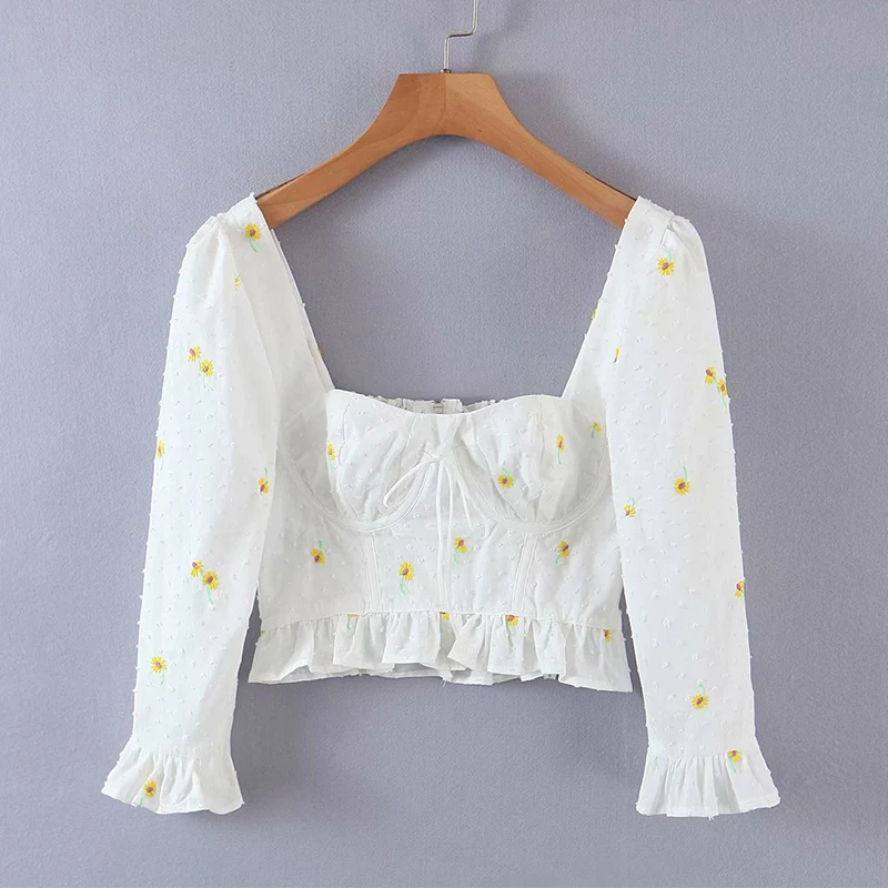 YENKYE New 2021 Women Daisy Embroidery Crop Top Sexy Square Neck Summer White Tops Fashion Blusas
YENKYE New 2021 Women Daisy Embroidery Crop Top Sexy Square Neck Summer White Tops Fashion Blusas