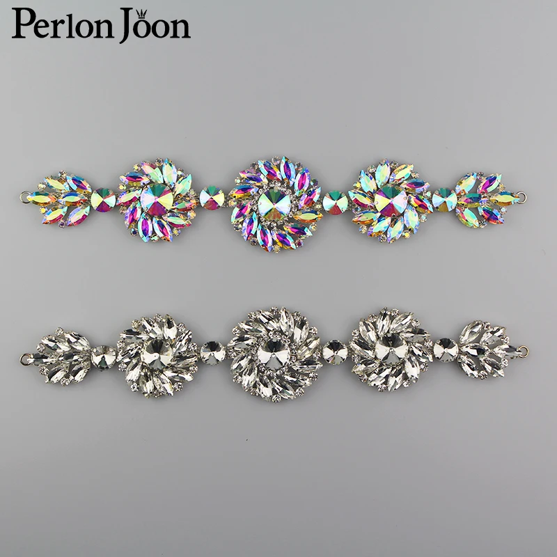 10pcs/lot Welding Ab Crystal applique glass round trim rhinestone patch sew on sleeves for Wedding dress accessories YH Z010
10pcs/lot Welding Ab Crystal applique glass round trim rhinestone patch sew on sleeves for Wedding dress accessories YH Z010