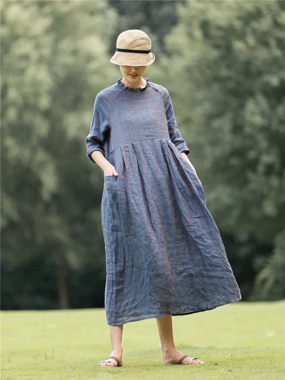 2020 autumn new one old literature color changing blue linen loose high waist dress
2020 autumn new one old literature color changing blue linen loose high waist dress