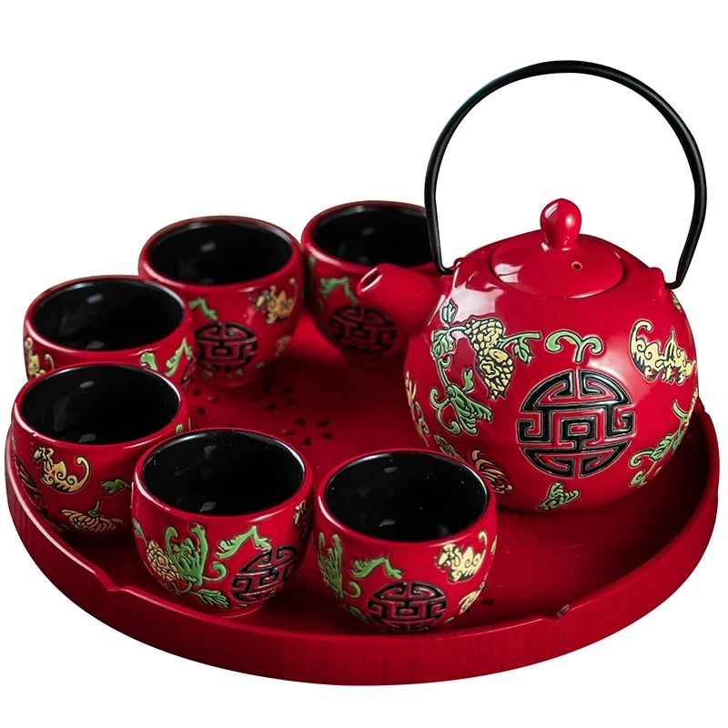 China Red Ceramic Tea Set Home Teapot 6 Teacups Kung Fu Black Tea Jin Jun Mei Teaware Creative Wedding New Wedding Gift Box
China Red Ceramic Tea Set Home Teapot 6 Teacups Kung Fu Black Tea Jin Jun Mei Teaware Creative Wedding New Wedding Gift Box