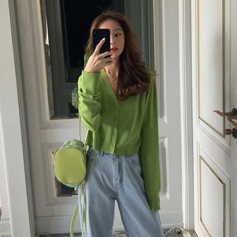 Women Autumn Spring Fashion Solid Long Sleeve V-Neck Thin Blouse Sun Protection Button Up Knitted Blouse
Women Autumn Spring Fashion Solid Long Sleeve V-Neck Thin Blouse Sun Protection Button Up Knitted Blouse