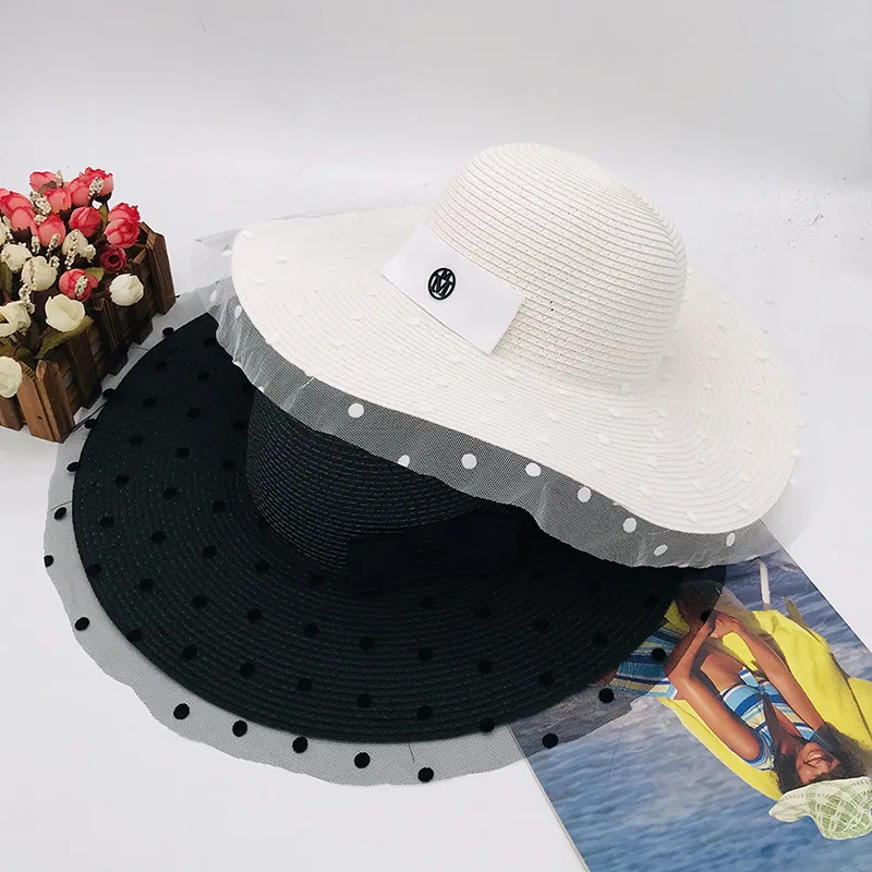 Female 2020 Summer Hepburn Style Vintage Design Net Yarn Straw Hat Solid Color Beach Holiday Beach Hat Big Sun Hat
Female 2020 Summer Hepburn Style Vintage Design Net Yarn Straw Hat Solid Color Beach Holiday Beach Hat Big Sun Hat